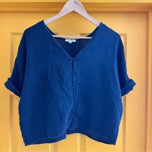 VETTA Deep Blue Button-Up Blouse